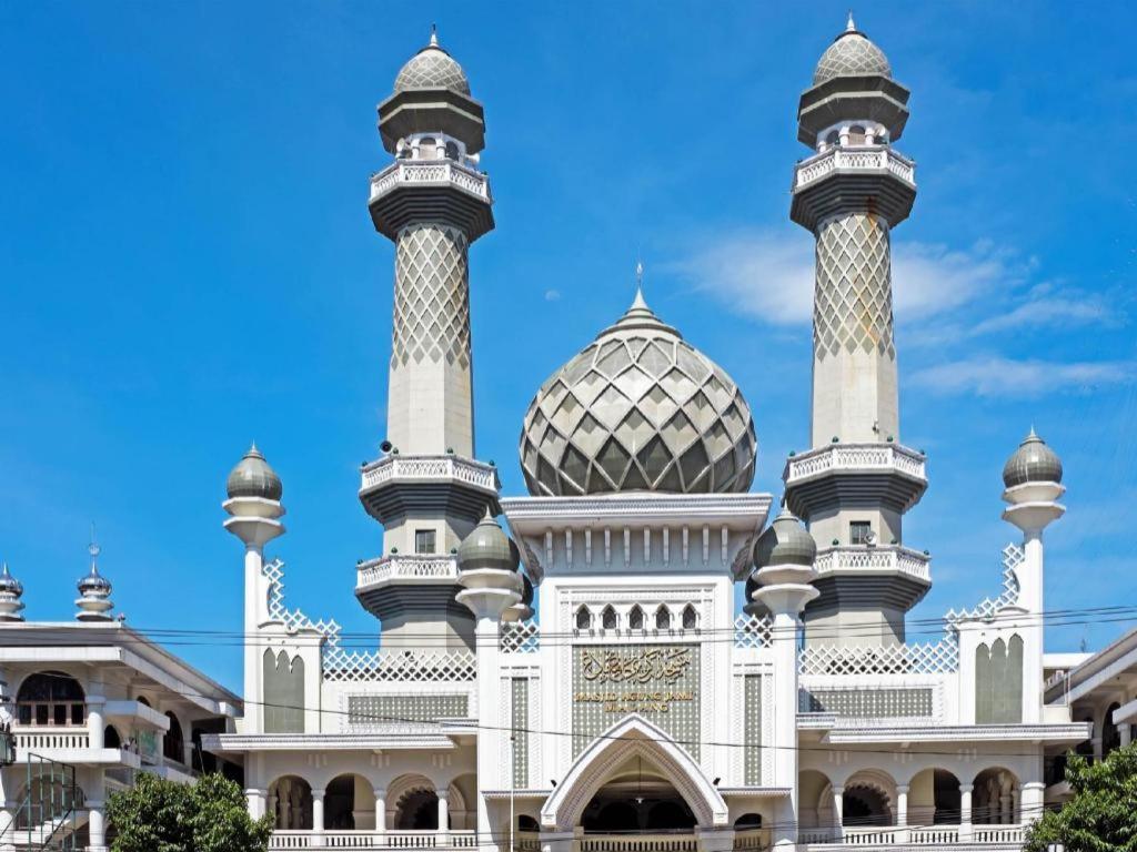Regent'S Park Hotel Malang Luaran gambar
