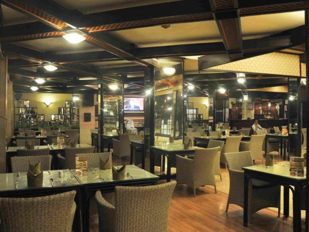 Regent'S Park Hotel Malang Luaran gambar