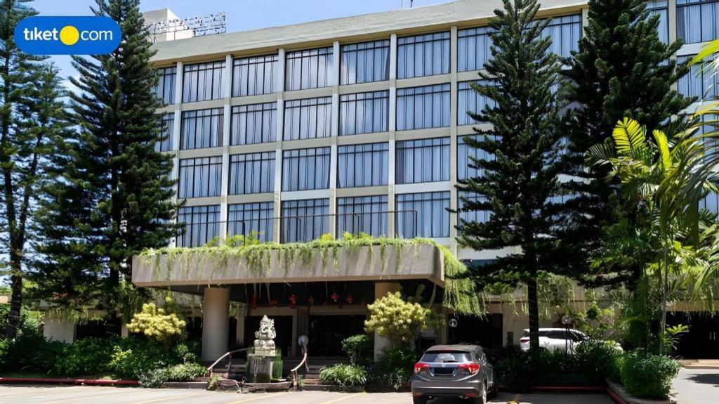Regent'S Park Hotel Malang Luaran gambar