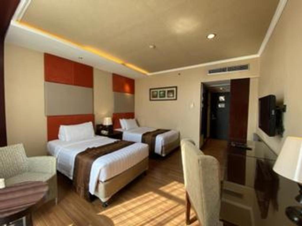 Regent'S Park Hotel Malang Luaran gambar